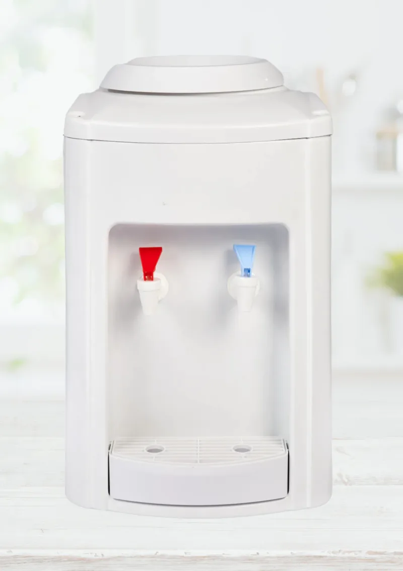 Dispenser de agua frío calor compacto de mesa para botellón
